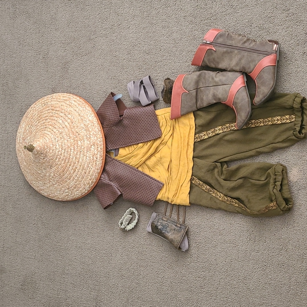 Entire Raya Costume size 5/6